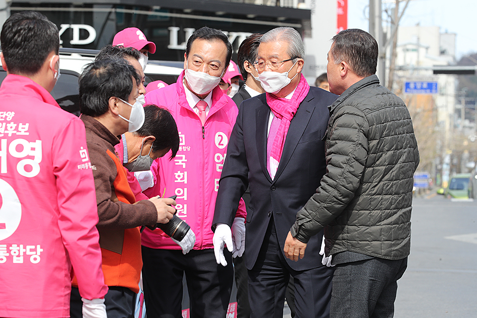 제목 노출 영역입니다 이미지