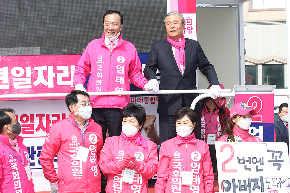 제목 노출 영역입니다 이미지