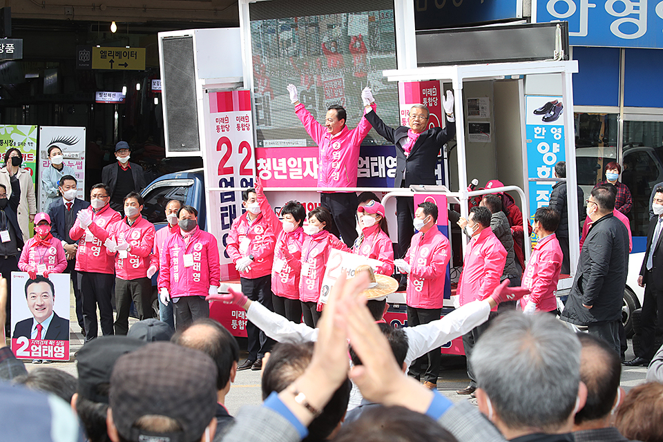 제목 노출 영역입니다 이미지