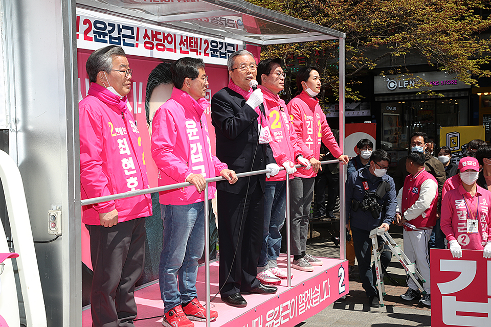 제목 노출 영역입니다 이미지