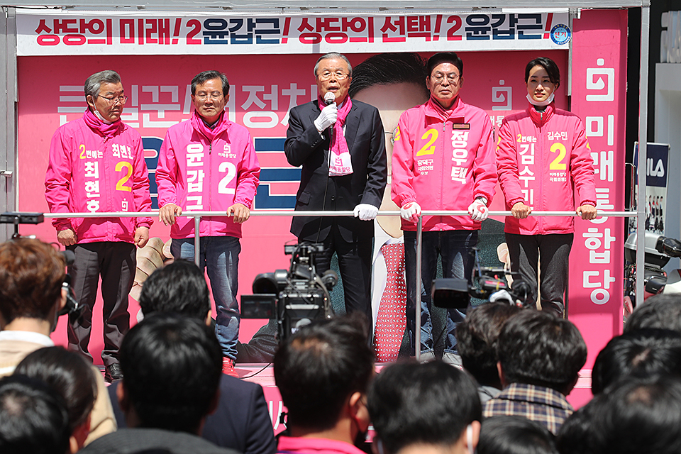 제목 노출 영역입니다 이미지