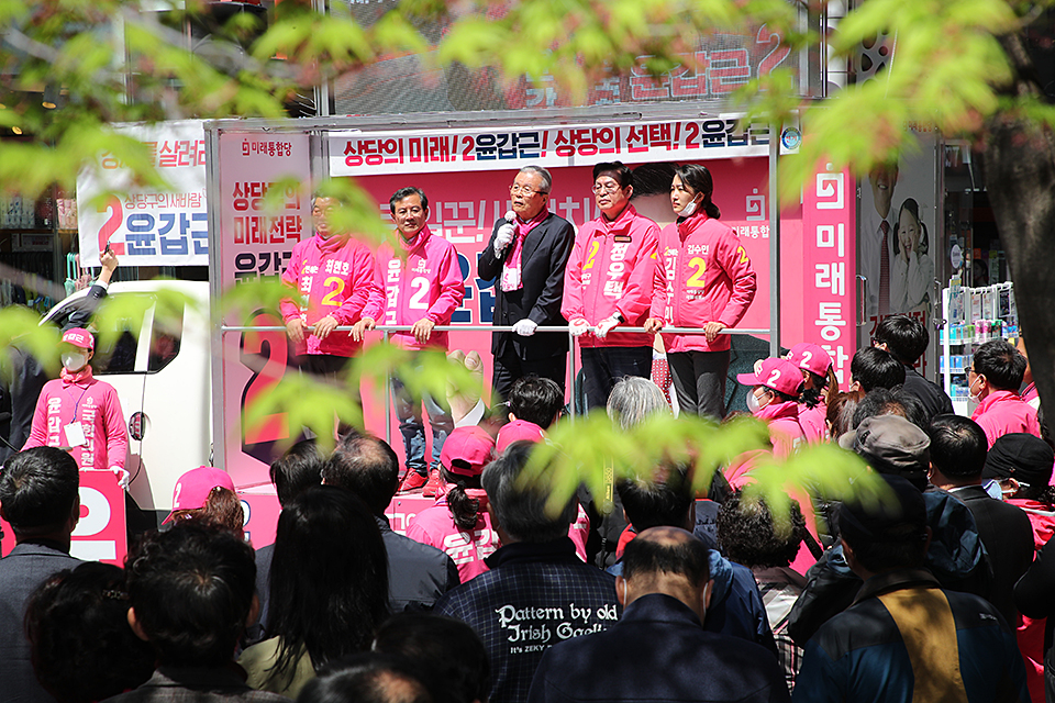 제목 노출 영역입니다 이미지