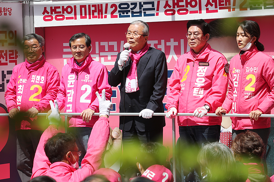 제목 노출 영역입니다 이미지