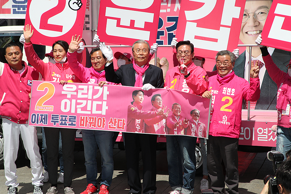 제목 노출 영역입니다 이미지