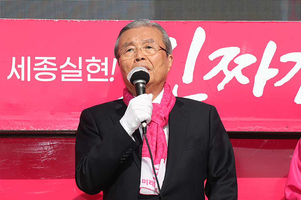 제목 노출 영역입니다 이미지
