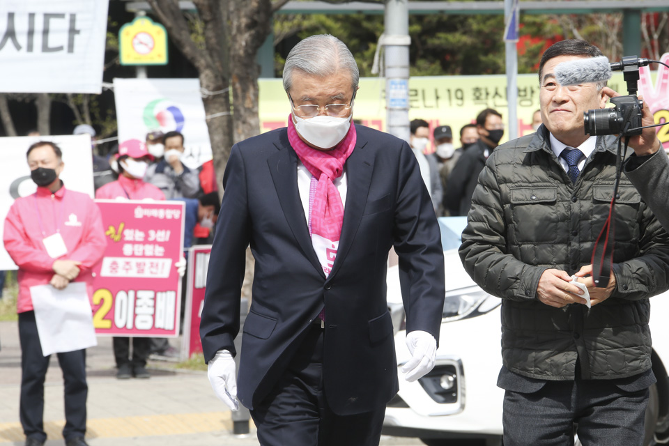 제목 노출 영역입니다 이미지