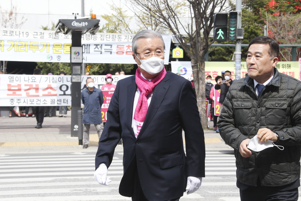 제목 노출 영역입니다 이미지