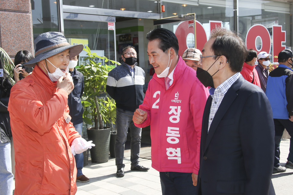 제목 노출 영역입니다 이미지