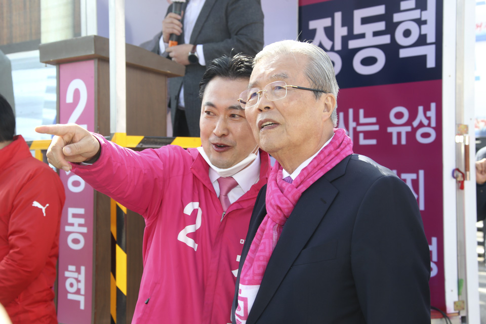 제목 노출 영역입니다 이미지