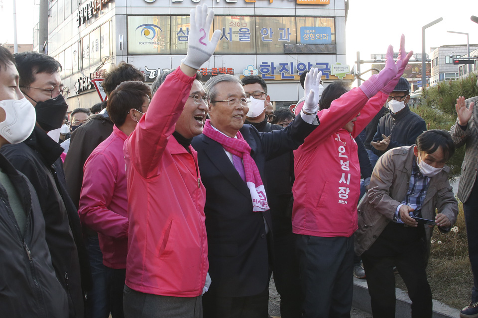 제목 노출 영역입니다 이미지