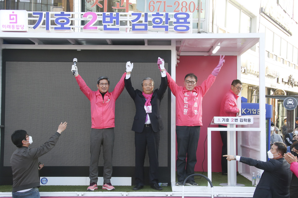제목 노출 영역입니다 이미지