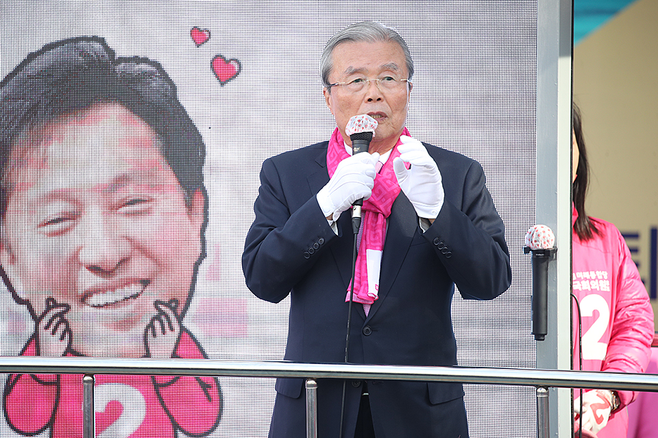 제목 노출 영역입니다 이미지