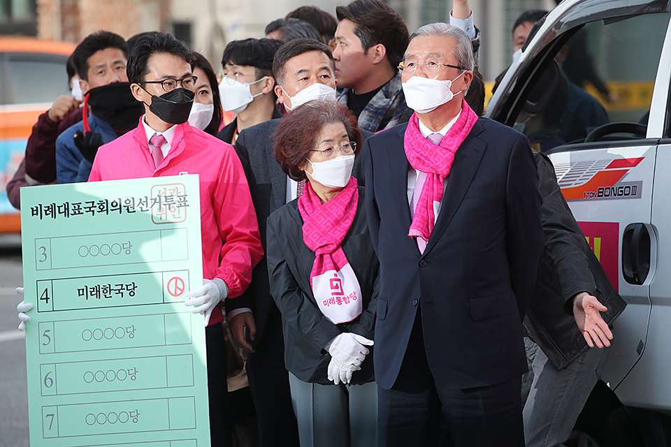 제목 노출 영역입니다 이미지