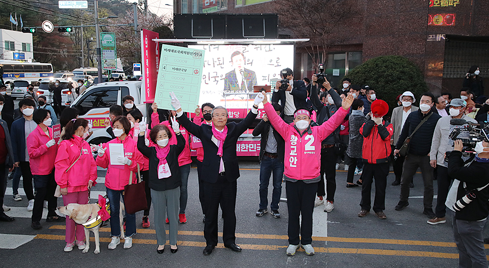 제목 노출 영역입니다 이미지