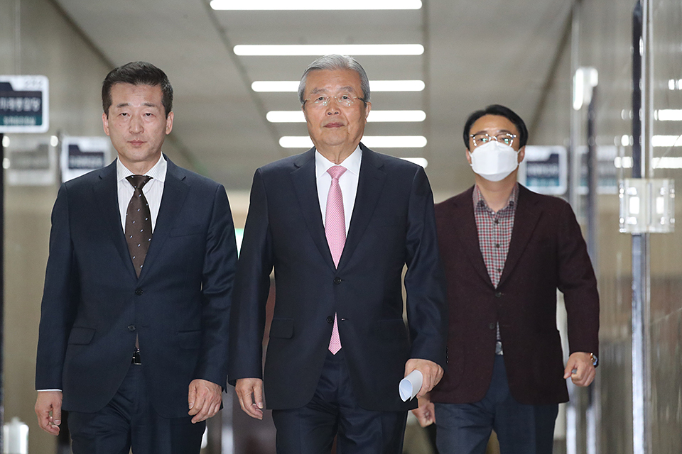 제목 노출 영역입니다 이미지