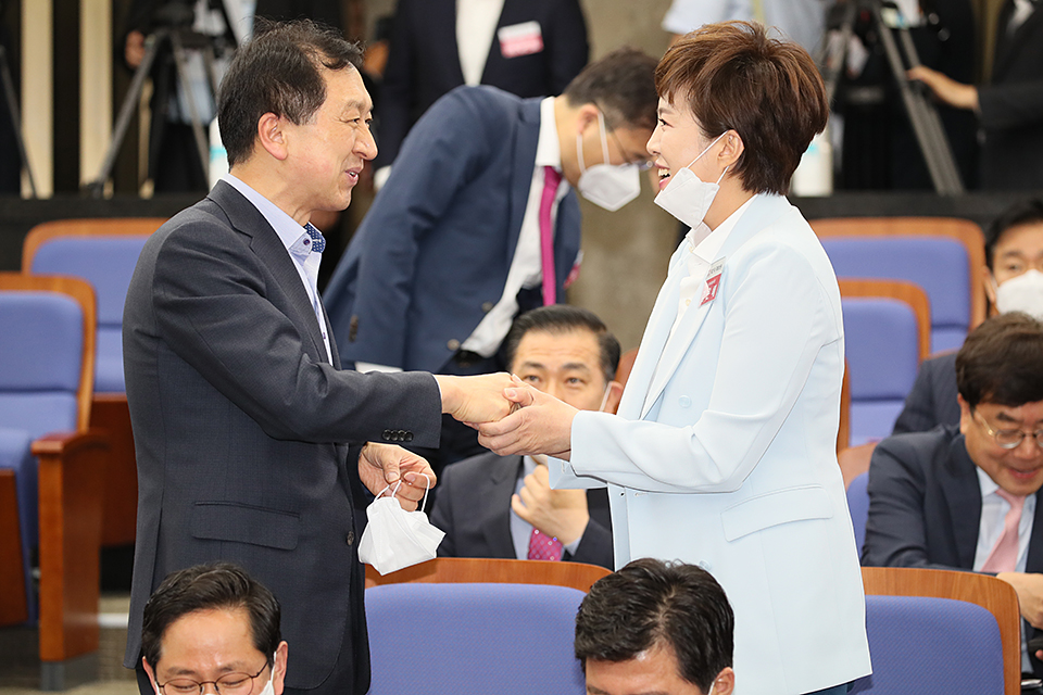 제목 노출 영역입니다 이미지