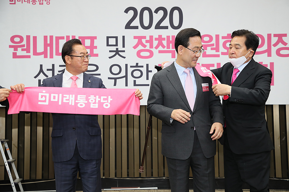 제목 노출 영역입니다 이미지