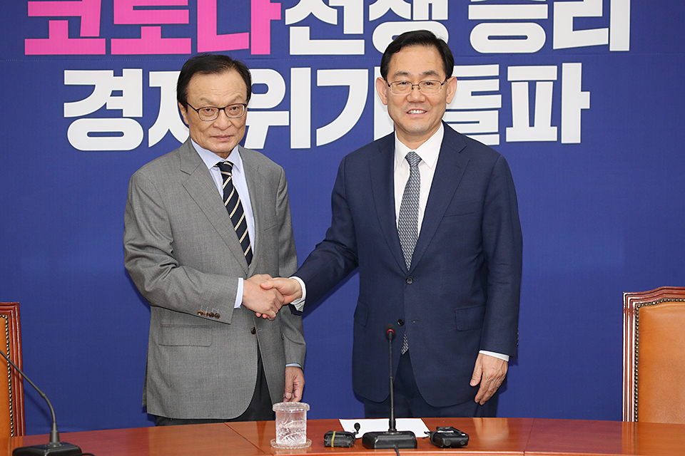 제목 노출 영역입니다 이미지