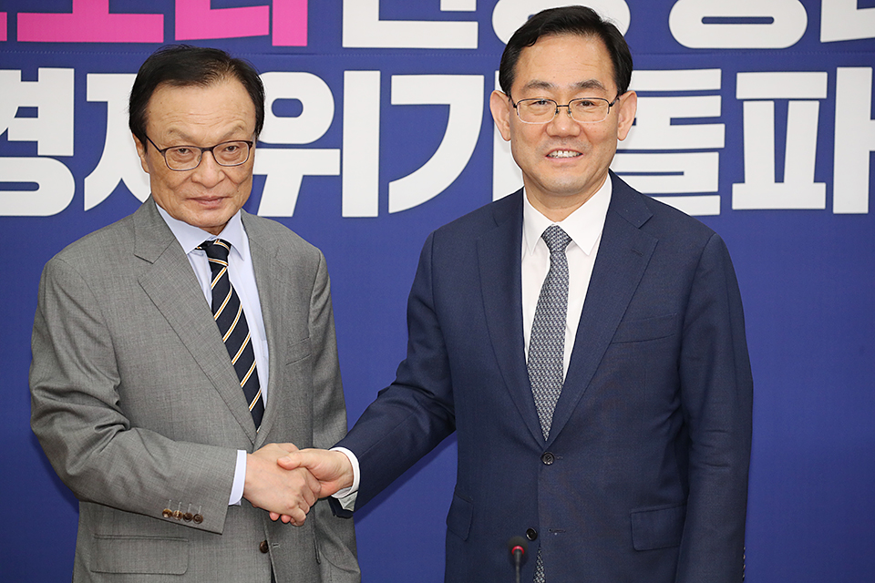 제목 노출 영역입니다 이미지