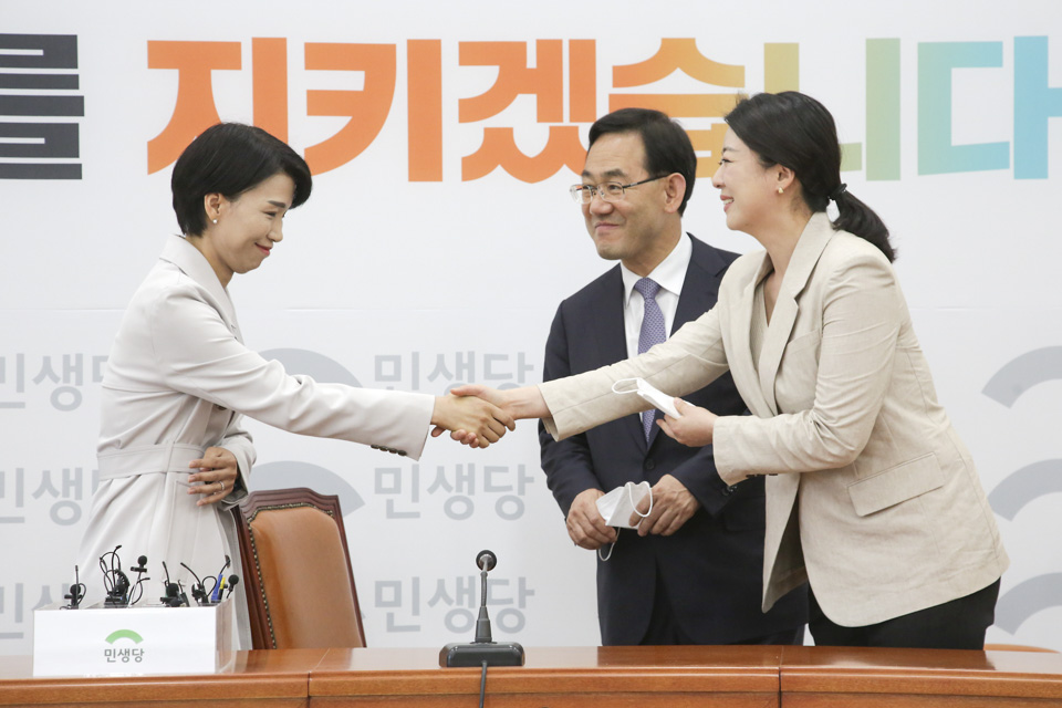 제목 노출 영역입니다 이미지