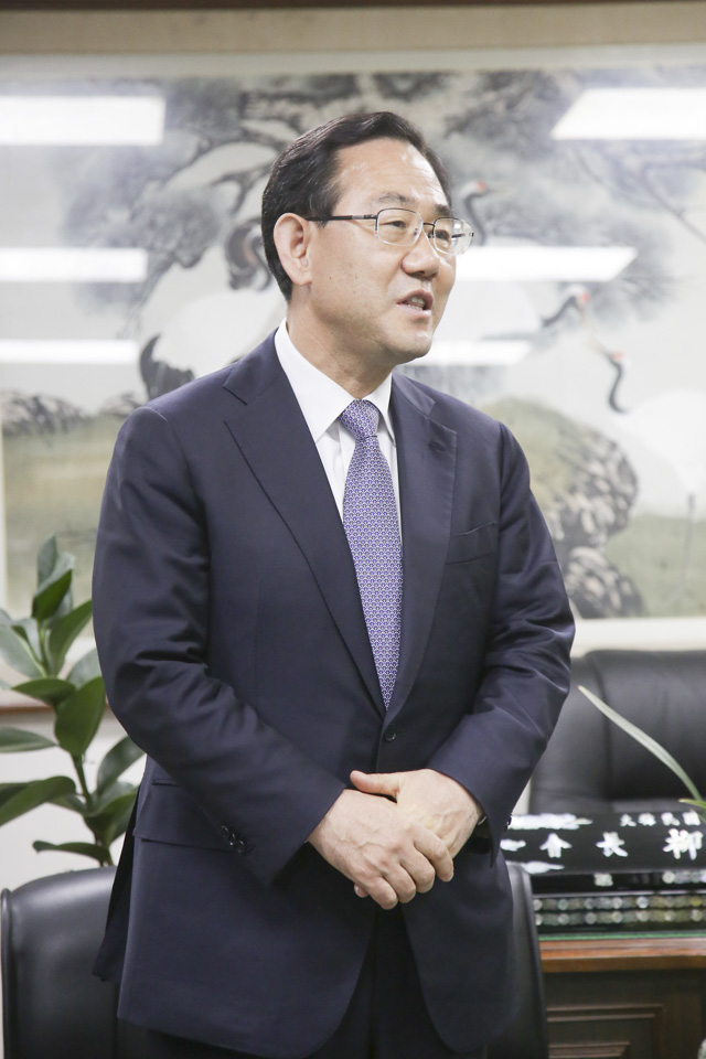 제목 노출 영역입니다 이미지