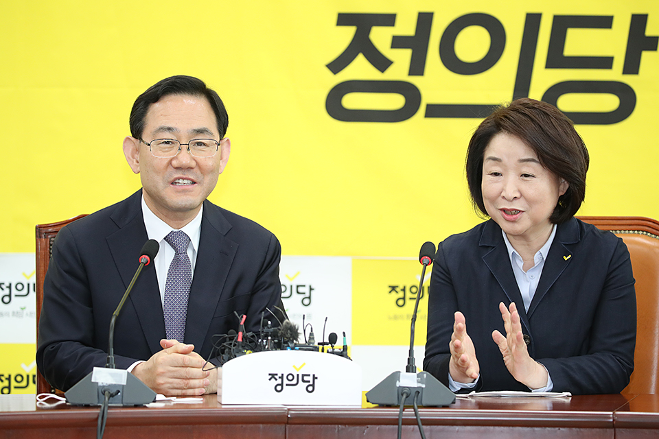 제목 노출 영역입니다 이미지