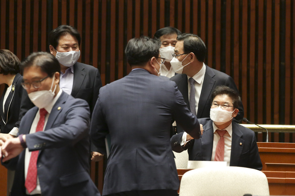제목 노출 영역입니다 이미지