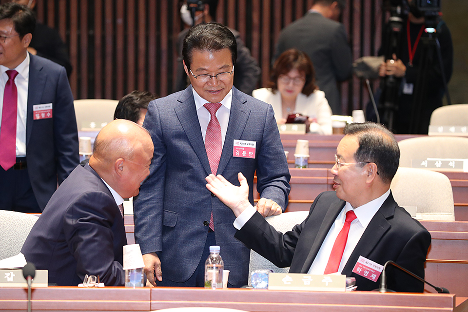 제목 노출 영역입니다 이미지