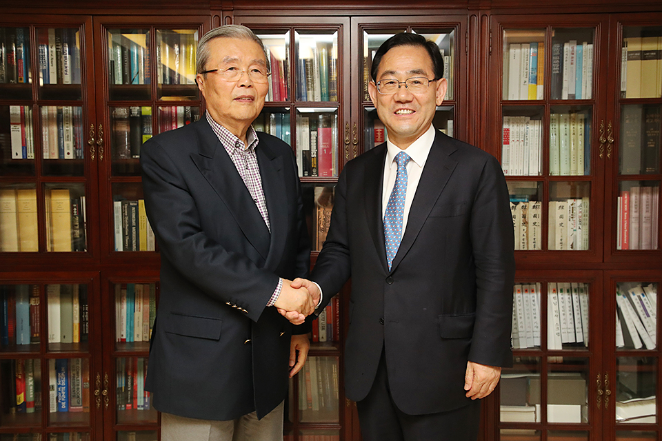 제목 노출 영역입니다 이미지