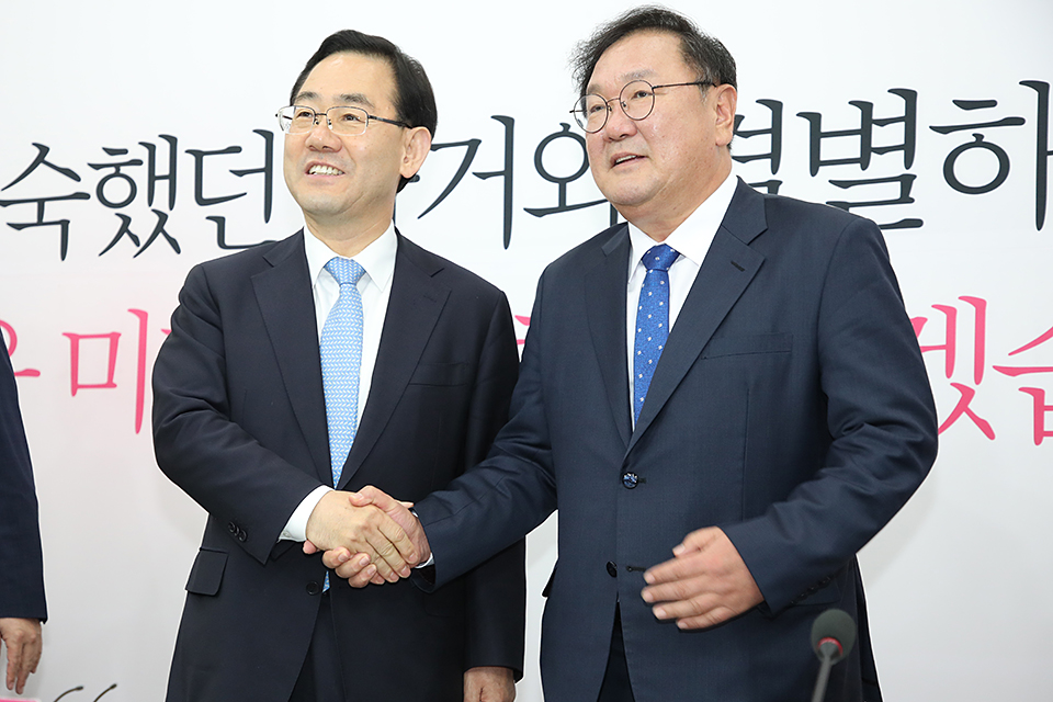 제목 노출 영역입니다 이미지
