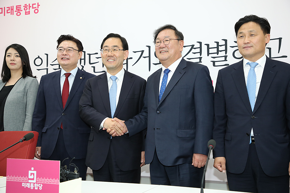 제목 노출 영역입니다 이미지