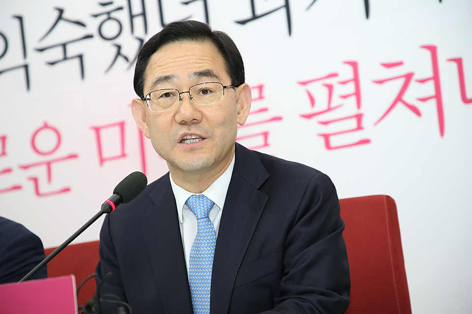 제목 노출 영역입니다 이미지