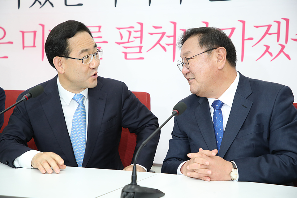 제목 노출 영역입니다 이미지