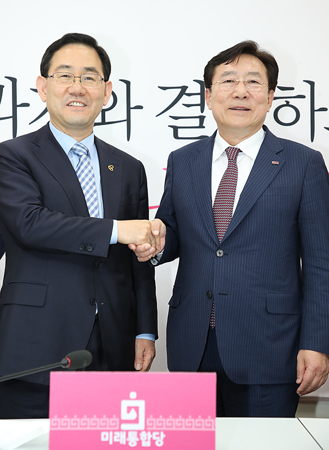제목 노출 영역입니다 이미지