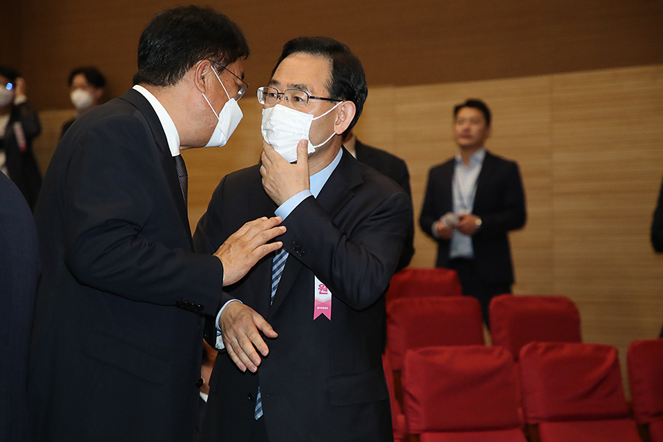제목 노출 영역입니다 이미지