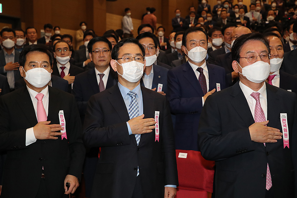 제목 노출 영역입니다 이미지