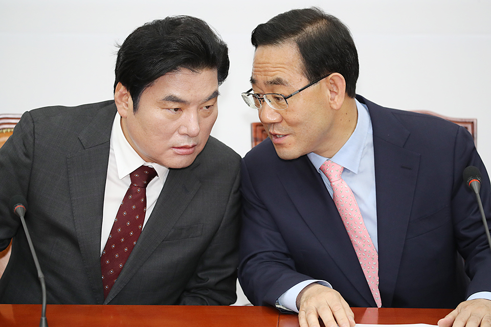 제목 노출 영역입니다 이미지