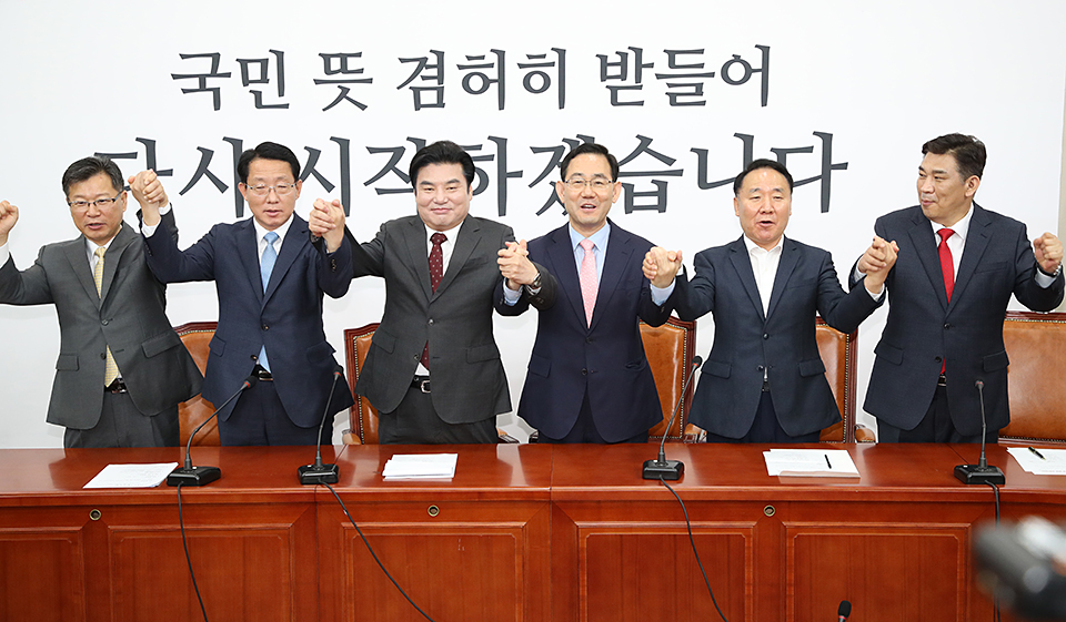 제목 노출 영역입니다 이미지