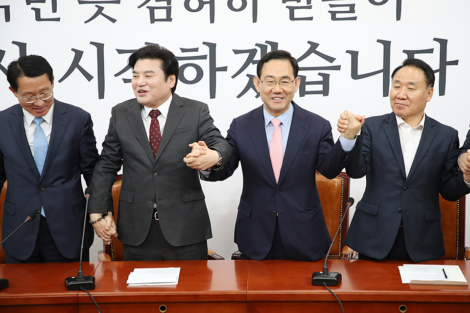 제목 노출 영역입니다 이미지