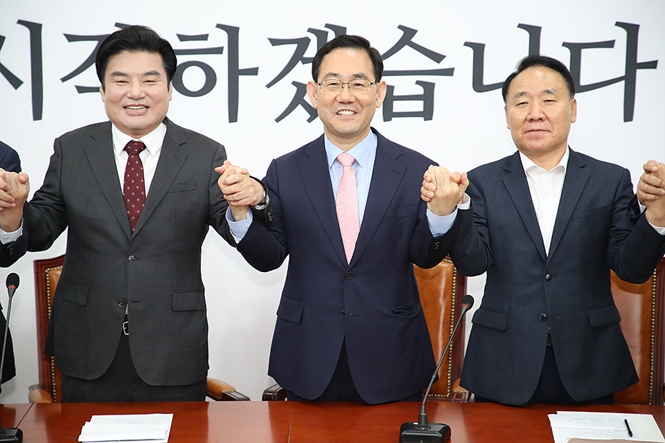 제목 노출 영역입니다 이미지
