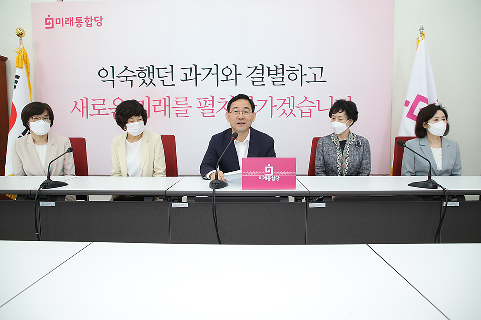 제목 노출 영역입니다 이미지