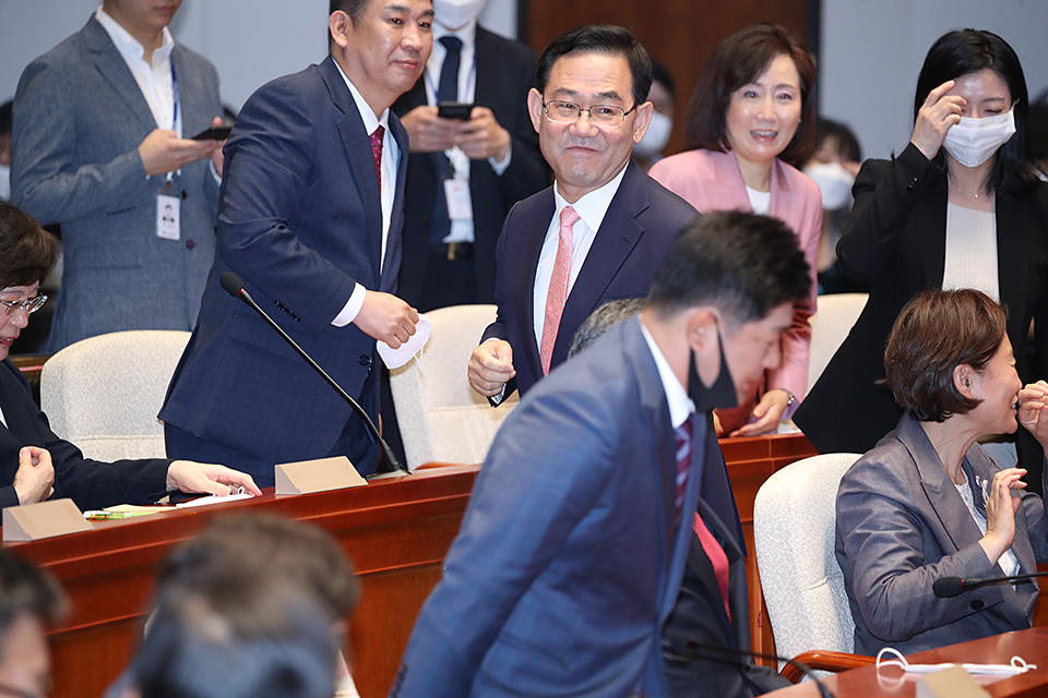 제목 노출 영역입니다 이미지