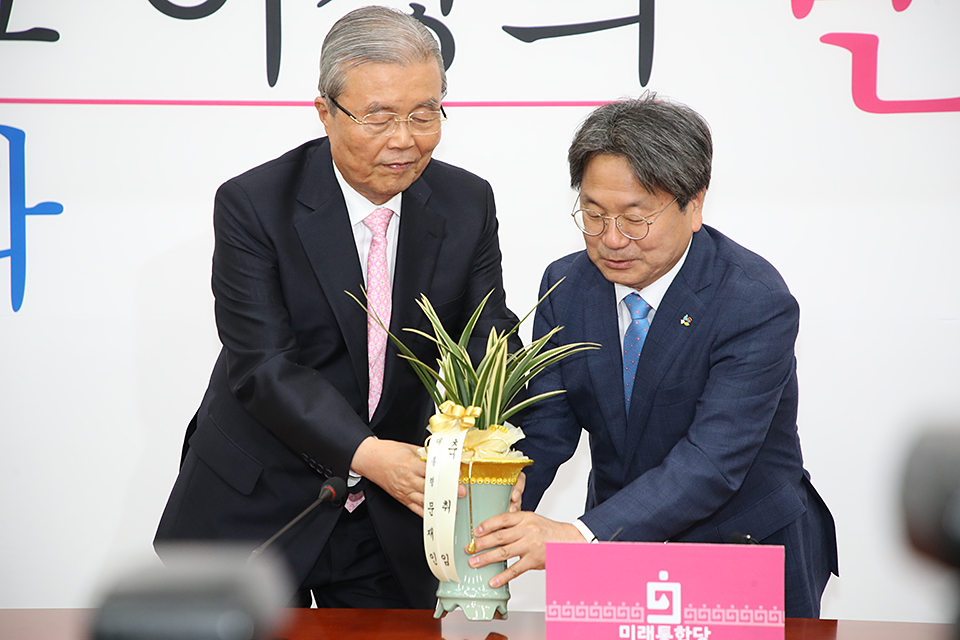 제목 노출 영역입니다 이미지
