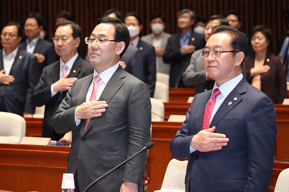제목 노출 영역입니다 이미지
