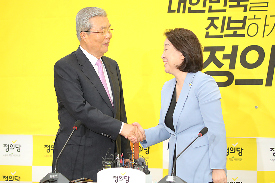 제목 노출 영역입니다 이미지
