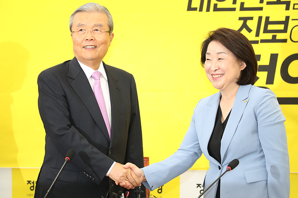 제목 노출 영역입니다 이미지