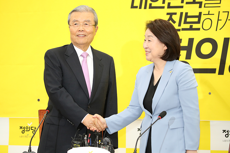 제목 노출 영역입니다 이미지