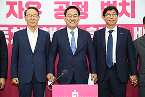 주호영 원내대표, 한국상장회사협의회장ㆍ코스닥협회장 접견