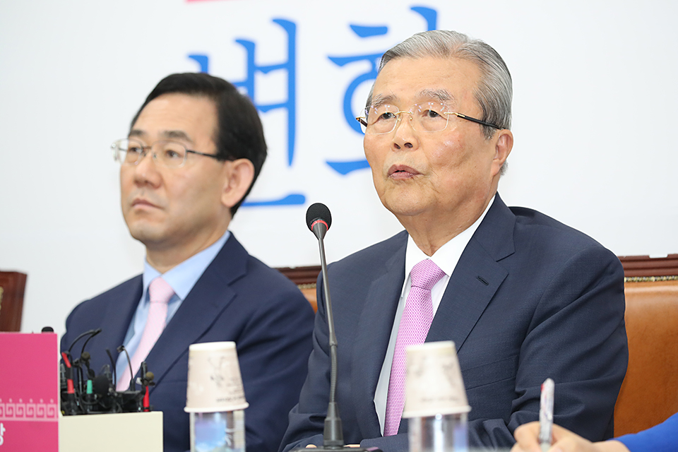 제목 노출 영역입니다 이미지