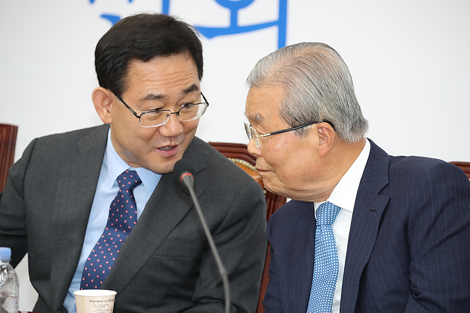 제목 노출 영역입니다 이미지